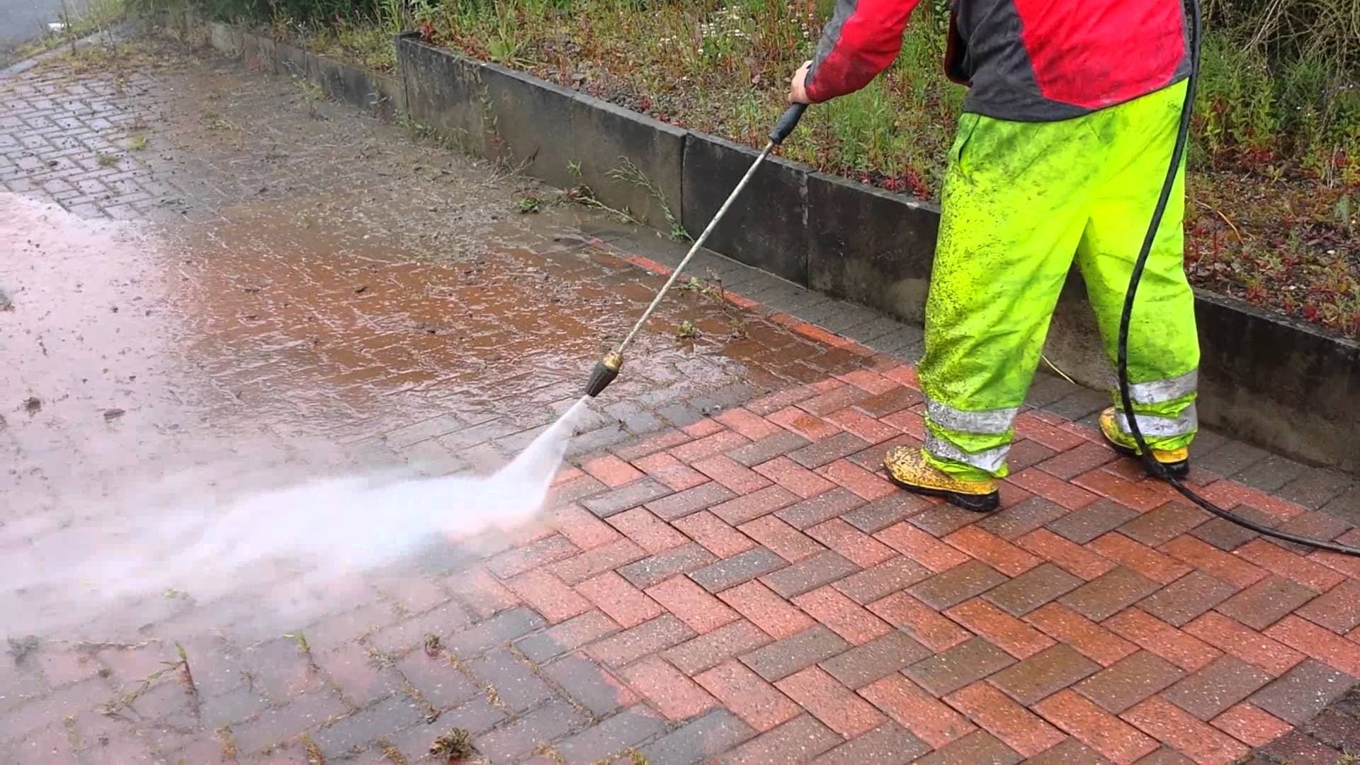 Driveway & Patio cleaning